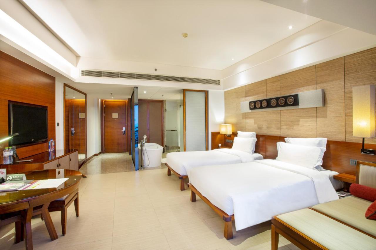 Pullman Oceanview Sanya Bay Resort & Spa Εξωτερικό φωτογραφία
