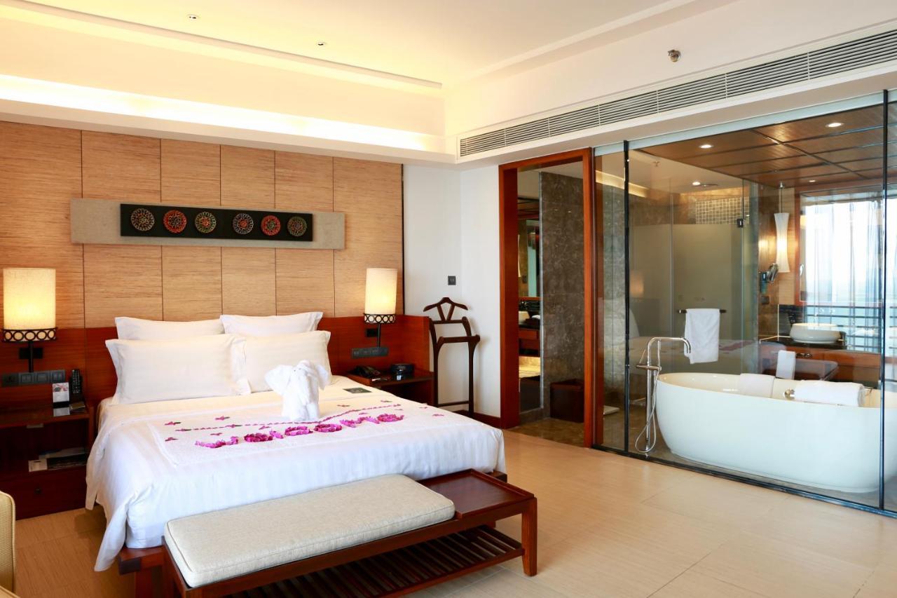 Pullman Oceanview Sanya Bay Resort & Spa Εξωτερικό φωτογραφία