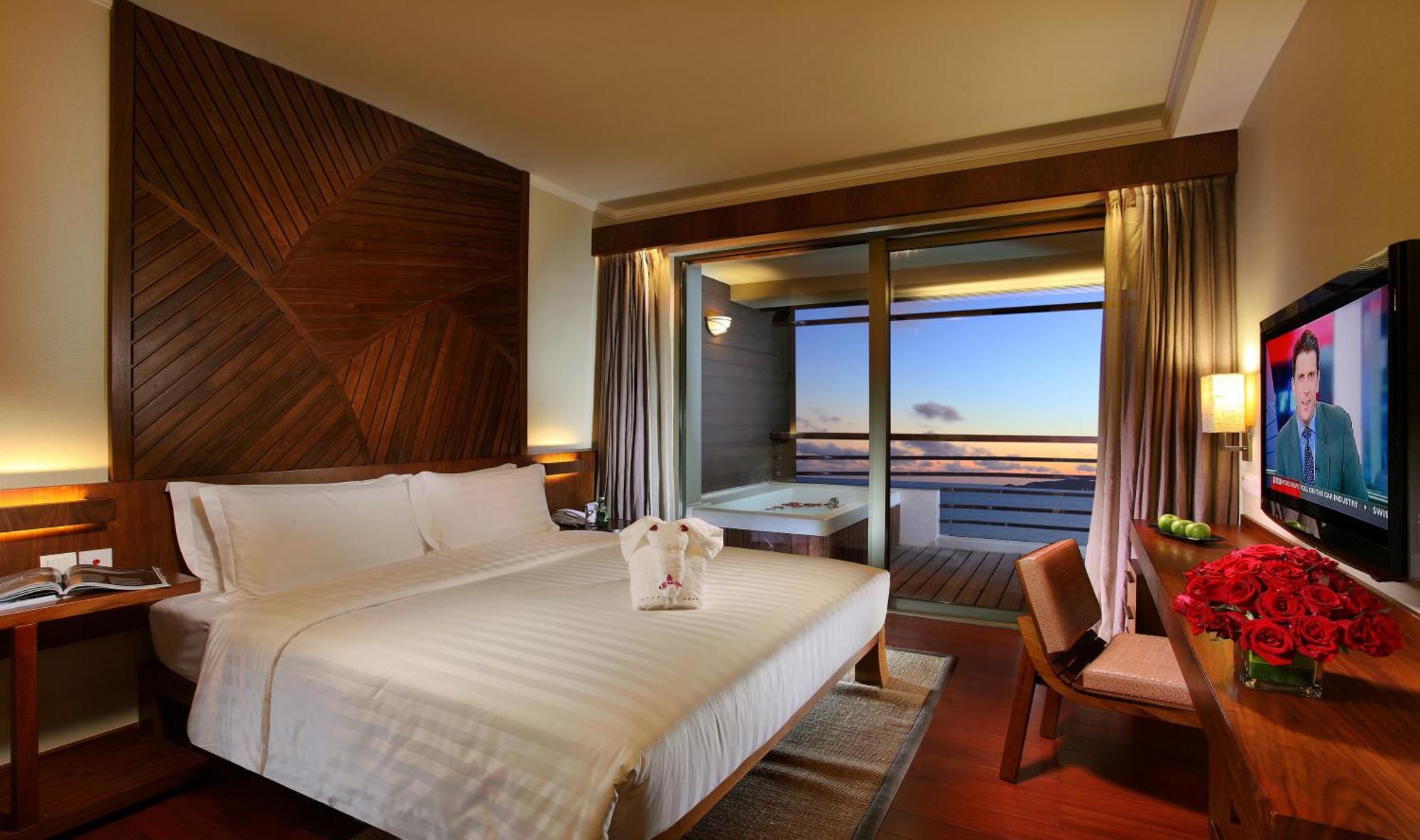 Pullman Oceanview Sanya Bay Resort & Spa Εξωτερικό φωτογραφία
